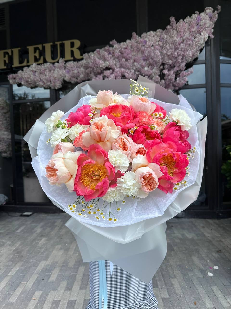 Live.Love.Coral - Garden David Austen roses, coral peonies, hydrangea, stock and dianthus