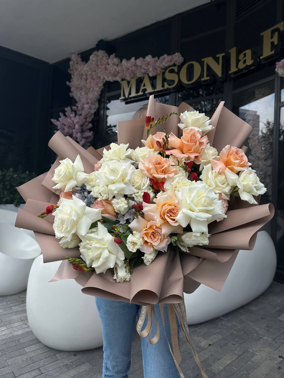White Rose Bridal Bouquet , Crème de La crème - premium long stem roses, hydrangea, spray roses, stock, tulips - Maison la Fleur