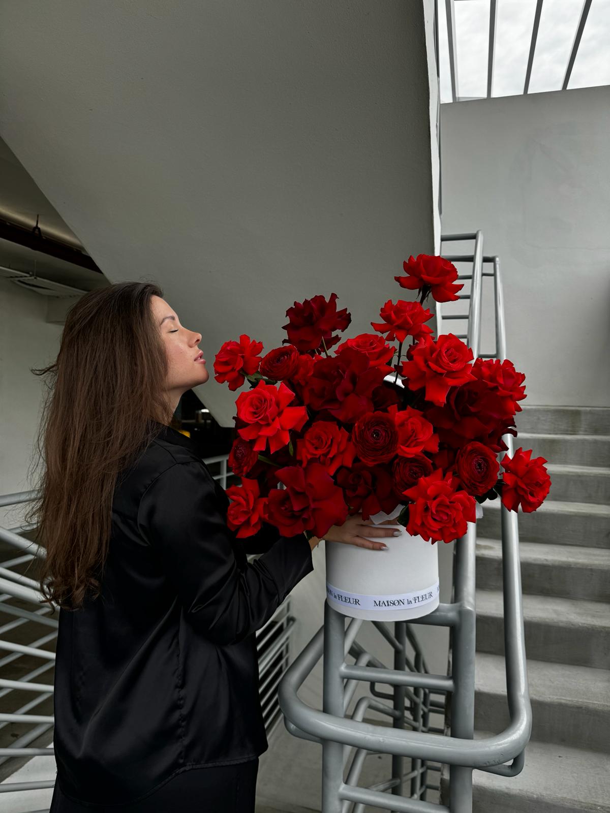 Red-y for Luv - Premium long stem roses, anemones
