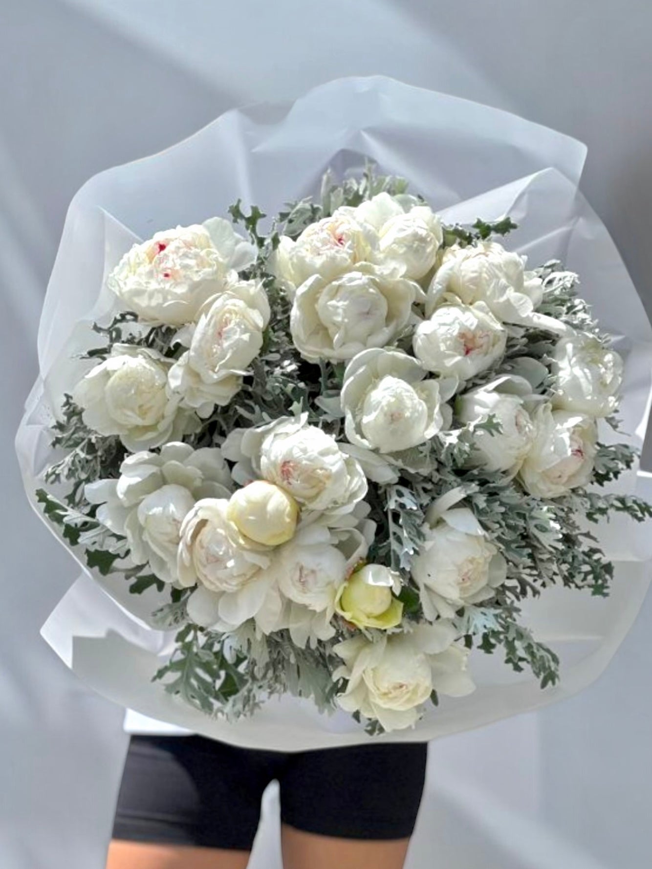 Chantilly Lace - 20 premium Dutch white peonies - Maison la Fleur