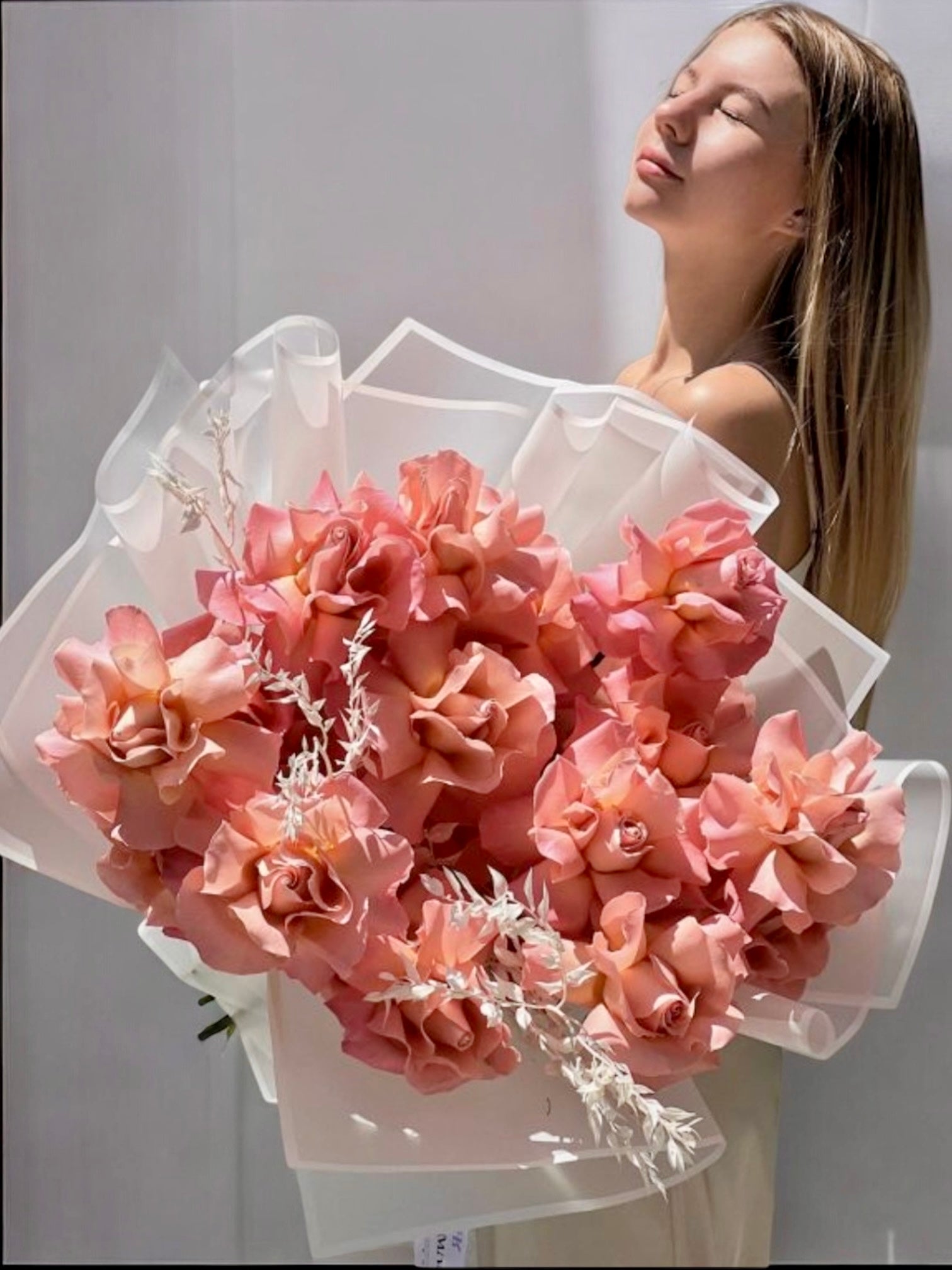 Ciao Bella! - premium 2 dozen long stem roses - Maison la Fleur