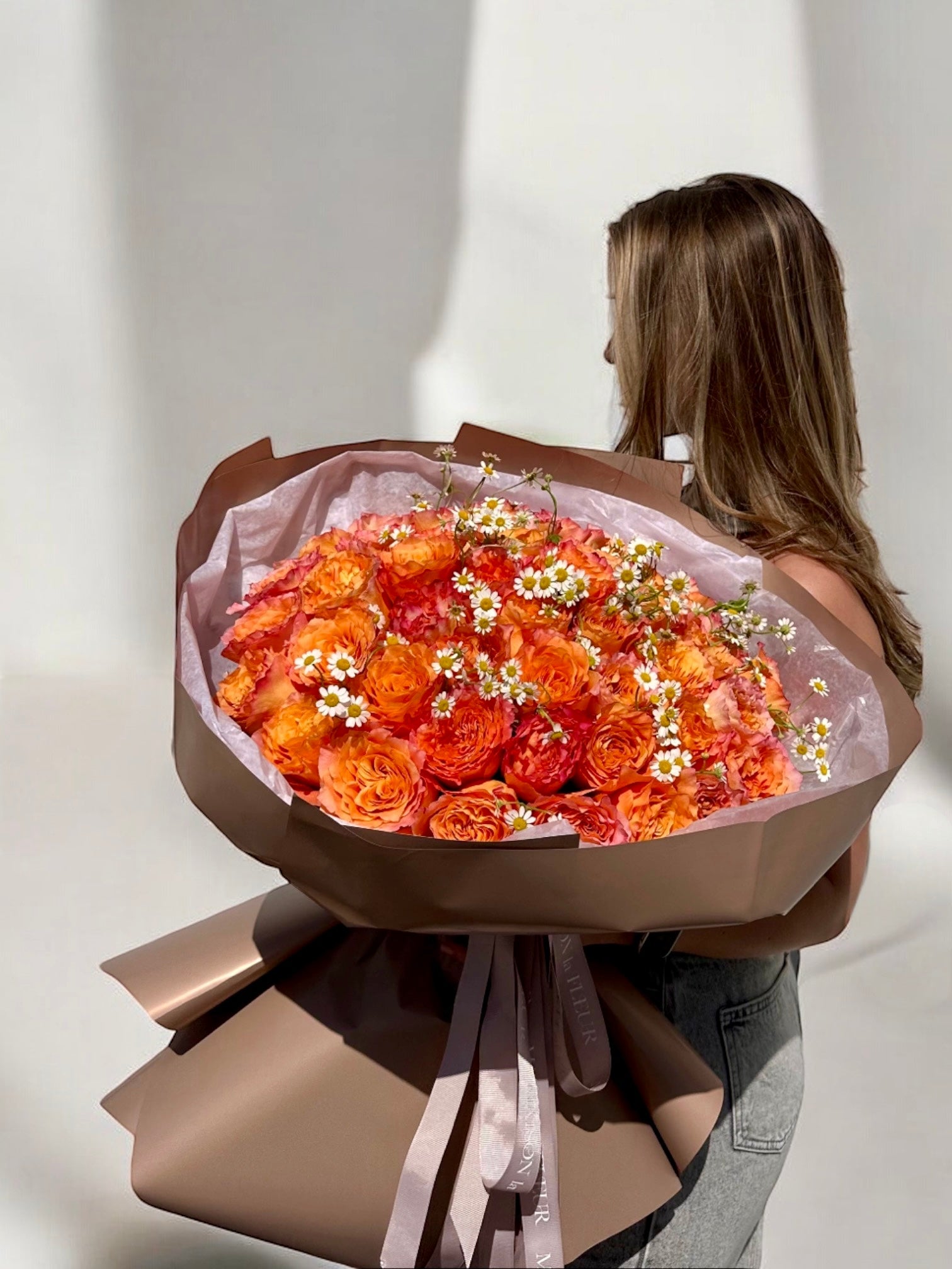 Flame Of Love - 50 premium garden coral roses - Maison la Fleur