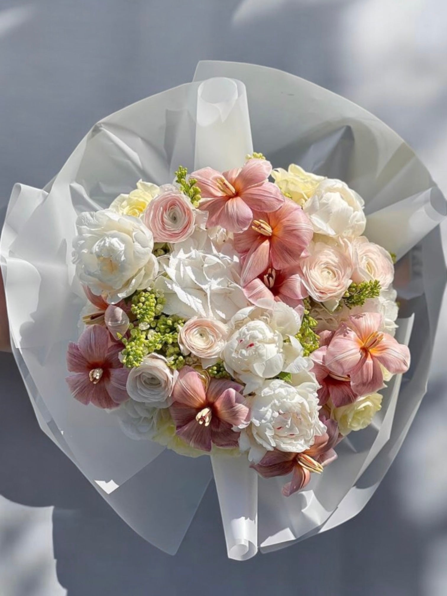 Fleur De Papillon - Dutch tulips, hydrangea, peonies, spray roses, lilacs - Maison la Fleur