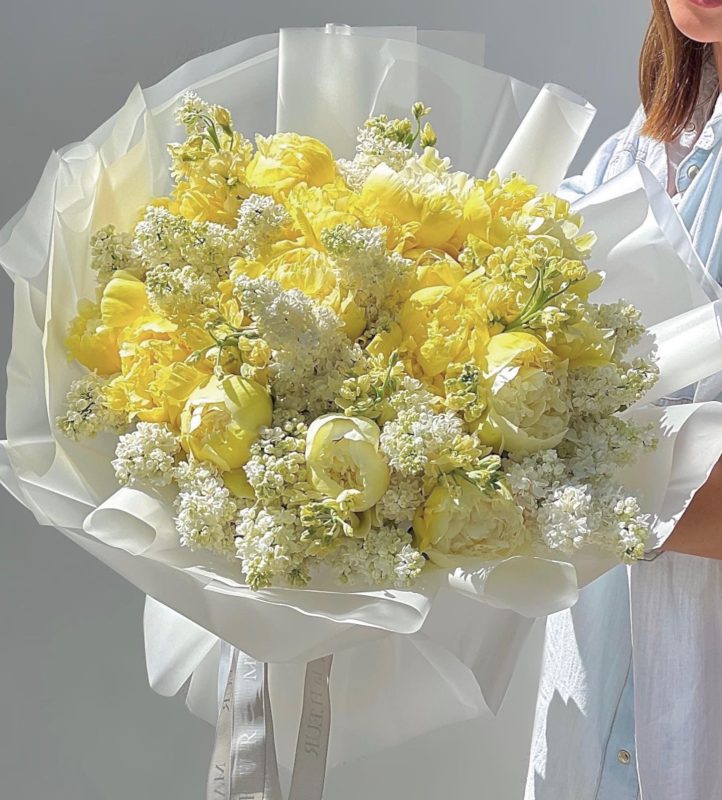 Fleur de Soleil - fresh European white lilac and yellow peonies - Maison la Fleur