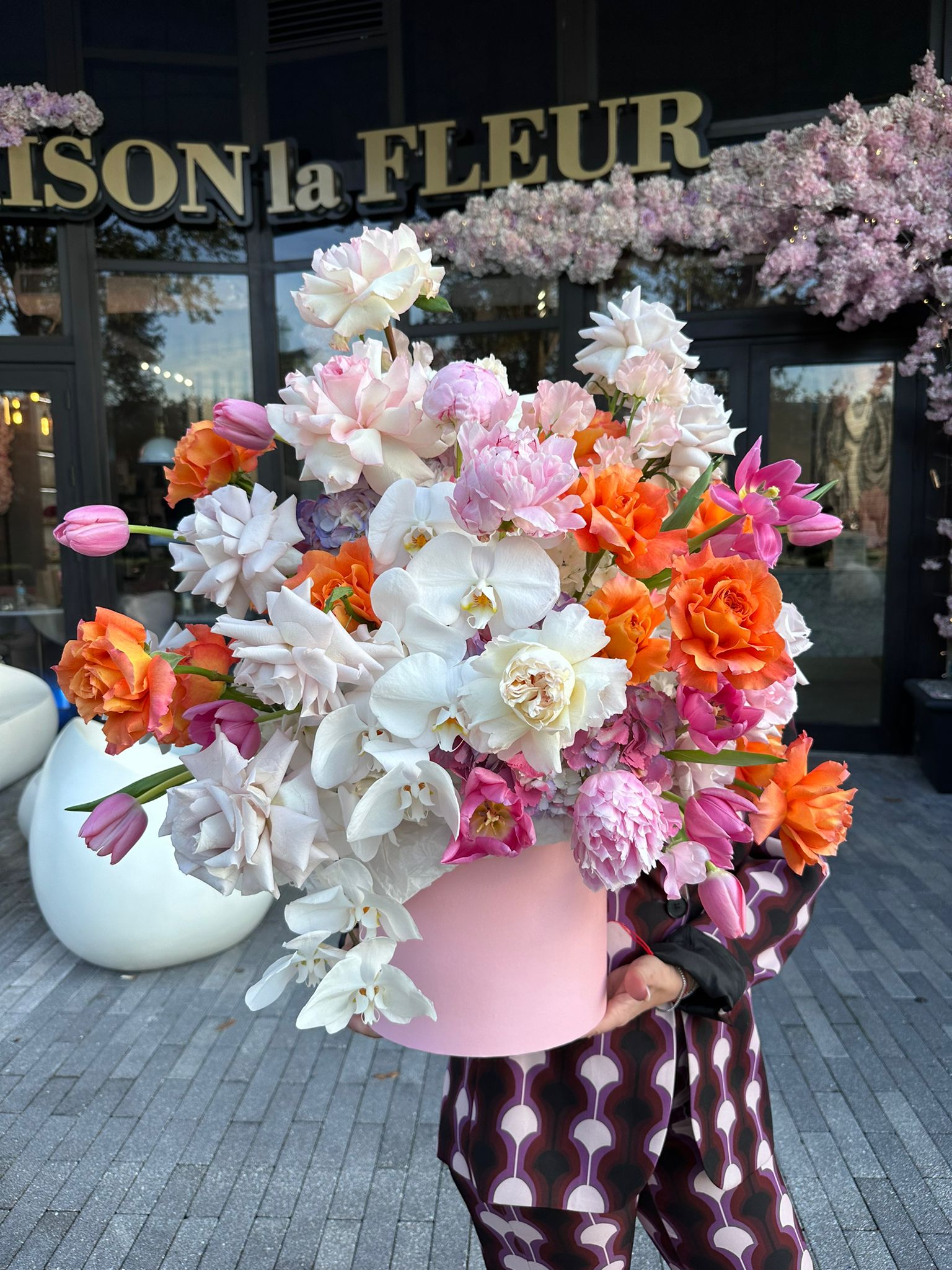 Inner Peach - Premium long stem roses, peonies, Orchidea Phalaenopsis, tulips, hydrangea - Maison la Fleur