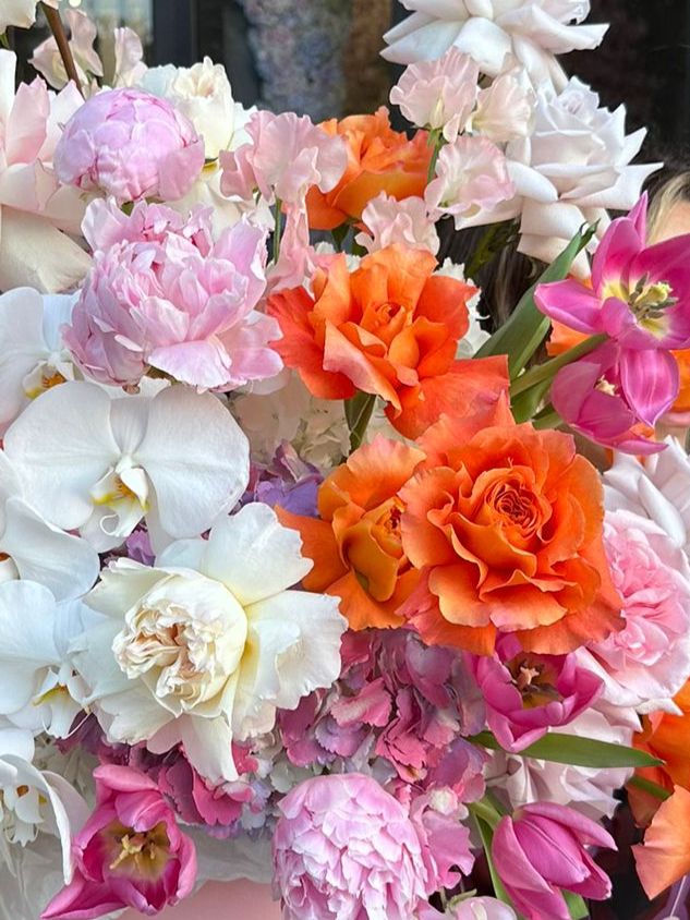 Inner Peach - Premium long stem roses, peonies, Orchidea Phalaenopsis, tulips, hydrangea - Maison la Fleur