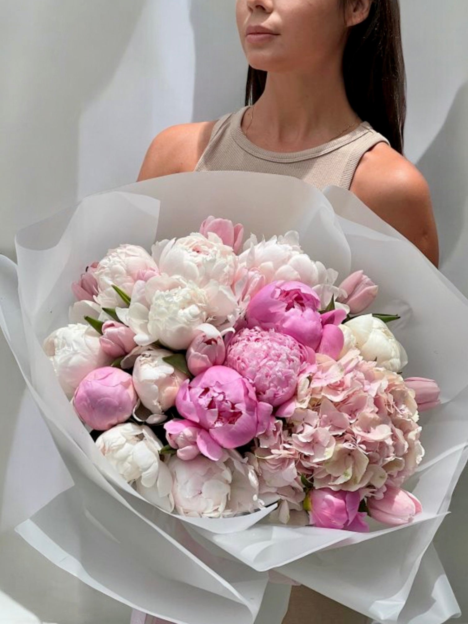 Nuage De Tendresse - Beautiful mix of peonies, hydrangea, and tulips - Maison la Fleur