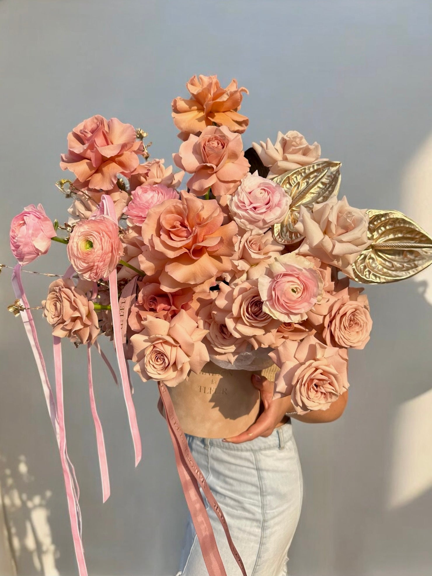 Nude seduction - Premium garden roses, anthurium, ranunculus - Maison la Fleur