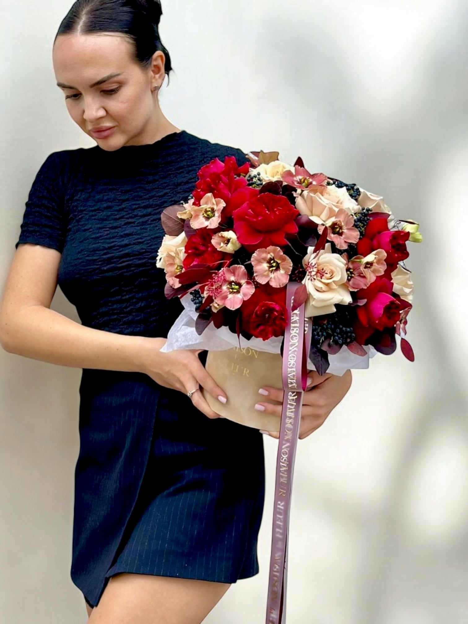 Ruby Star - Dutch hydrangea, European Lisianthus, David Austen garden roses, seeded viburnum - Maison la Fleur