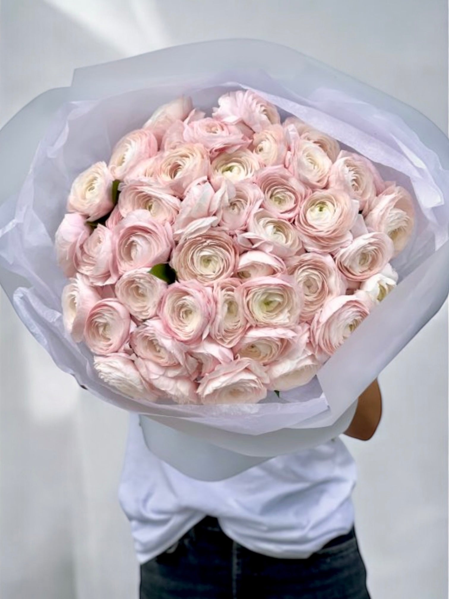 Sweet Feeling - simply amazing, 50 Dutch large ranunculus - Maison la Fleur