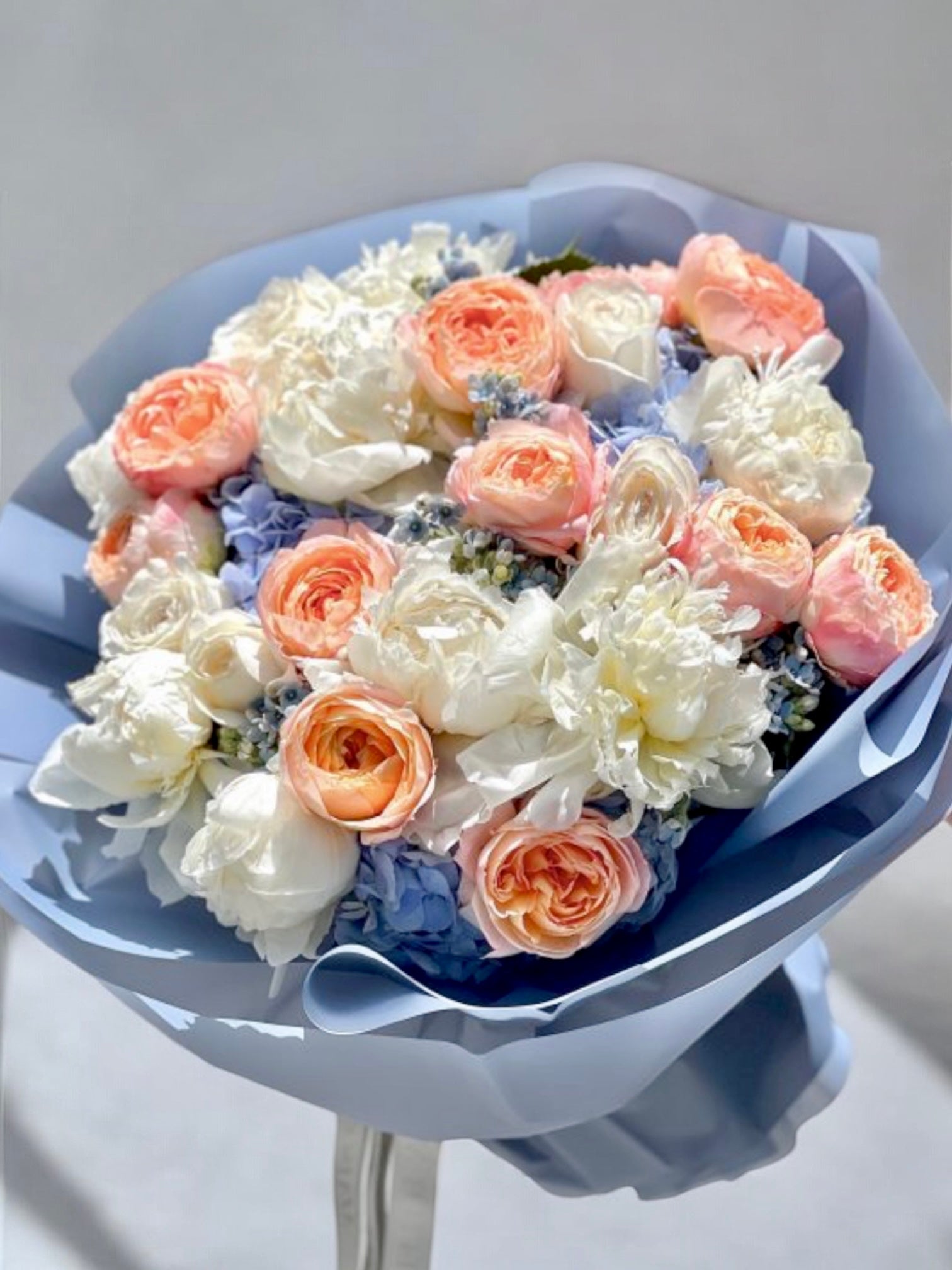 Tendresse Du Ciel - premium garden roses, peonies, hydrangea, ranunculus, and tweedia flower - Maison la Fleur