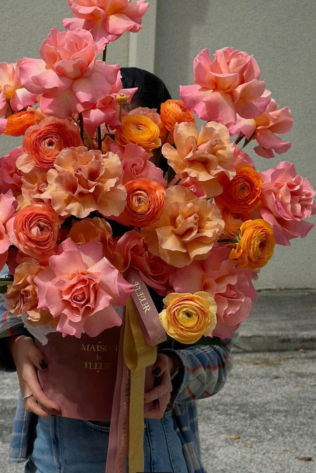 Tuscan Sun - Premium long stem roses and ranunculus - Maison la Fleur