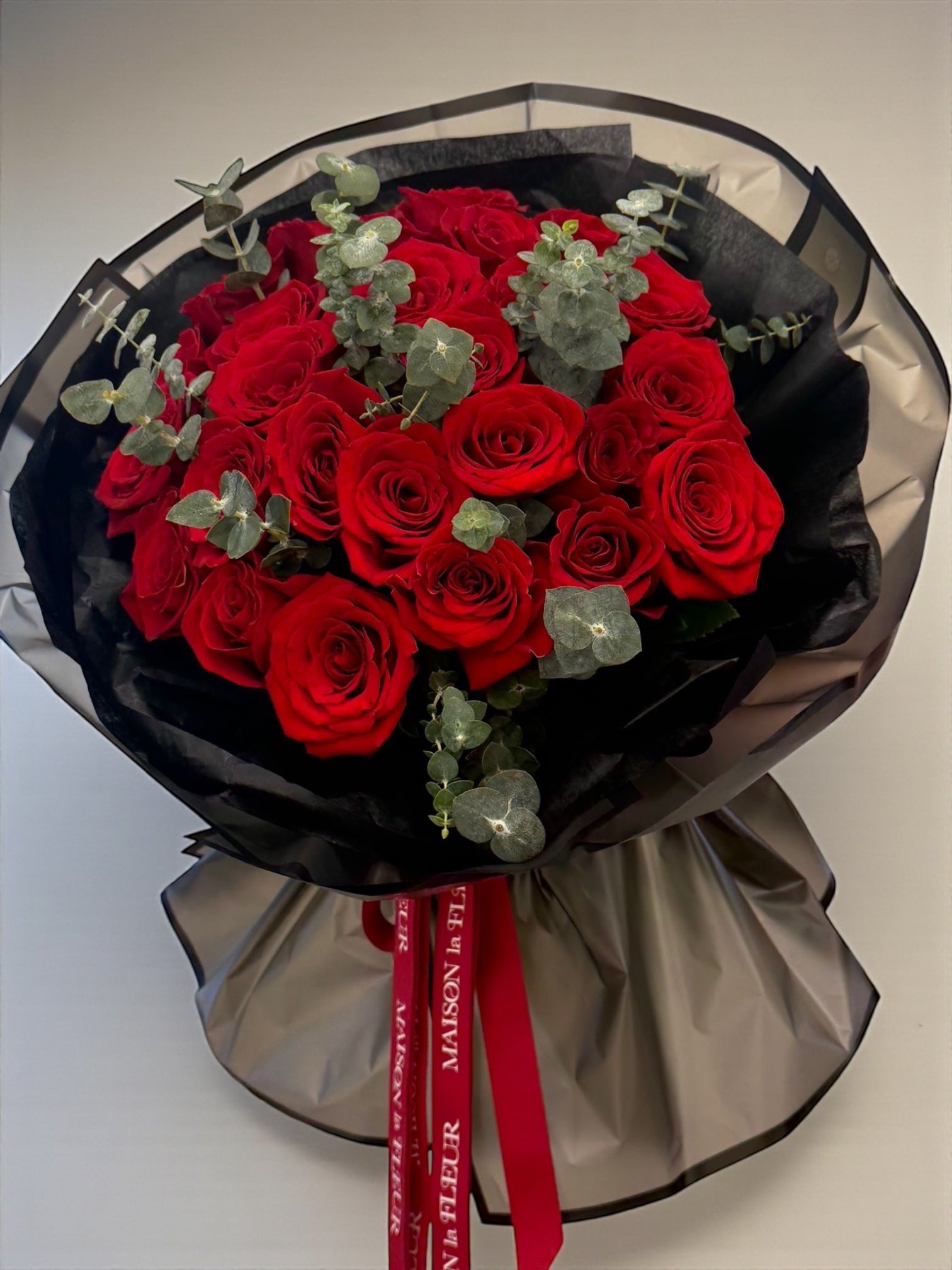 Two dozen premium red roses bouquet - Maison la Fleur
