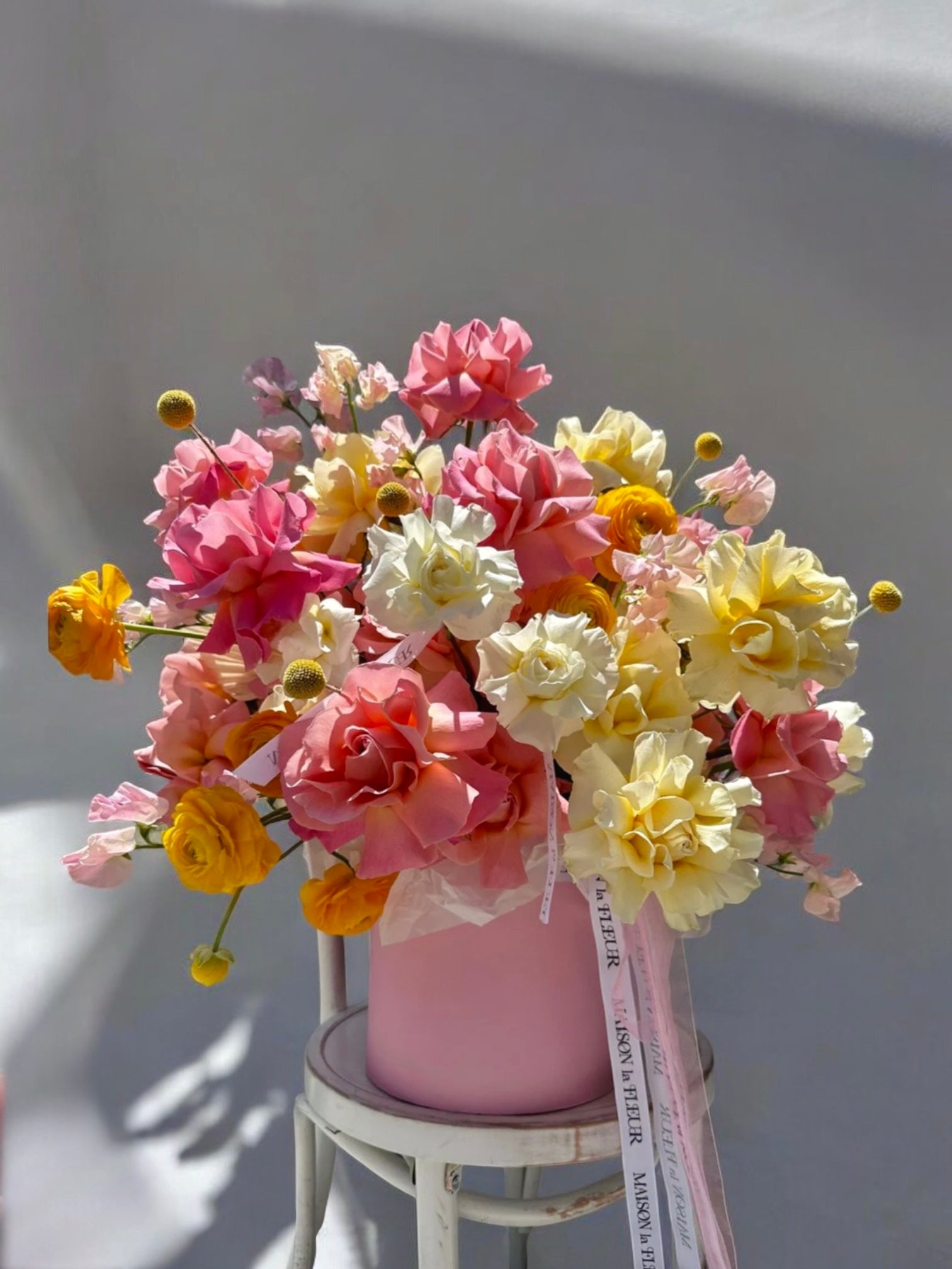 Wanna be your Sunshine - Beautiful long stem roses, fragrant David Austin garden roses, European ranunculus, sweet pea and hydrangea - Maison la Fleur