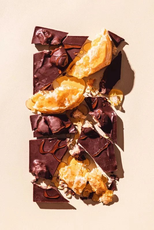 Dark Chocolate Bar, BISCUITS & HONEY DARK CHOCOLATE BAR - Maison la Fleur