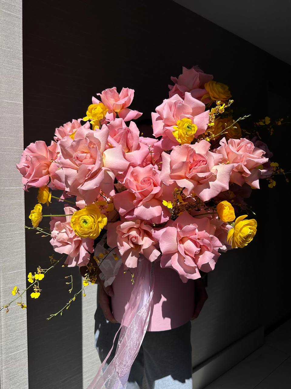 Pink Roses Valentine's Day , Euphoric Sun - long stem roses, ranunculus and Oncidium - Maison la Fleur
