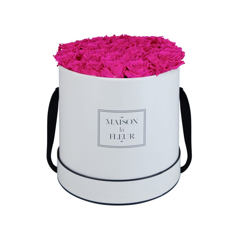 Flawless classics round box with a premium preserved roses - Maison la Fleur