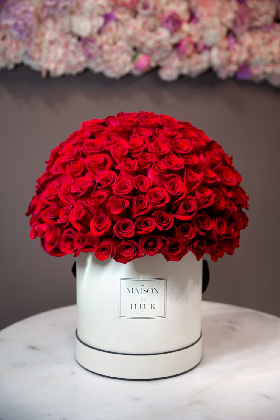 Hugs Of Love - Classic white box with premium red roses - Maison la Fleur
