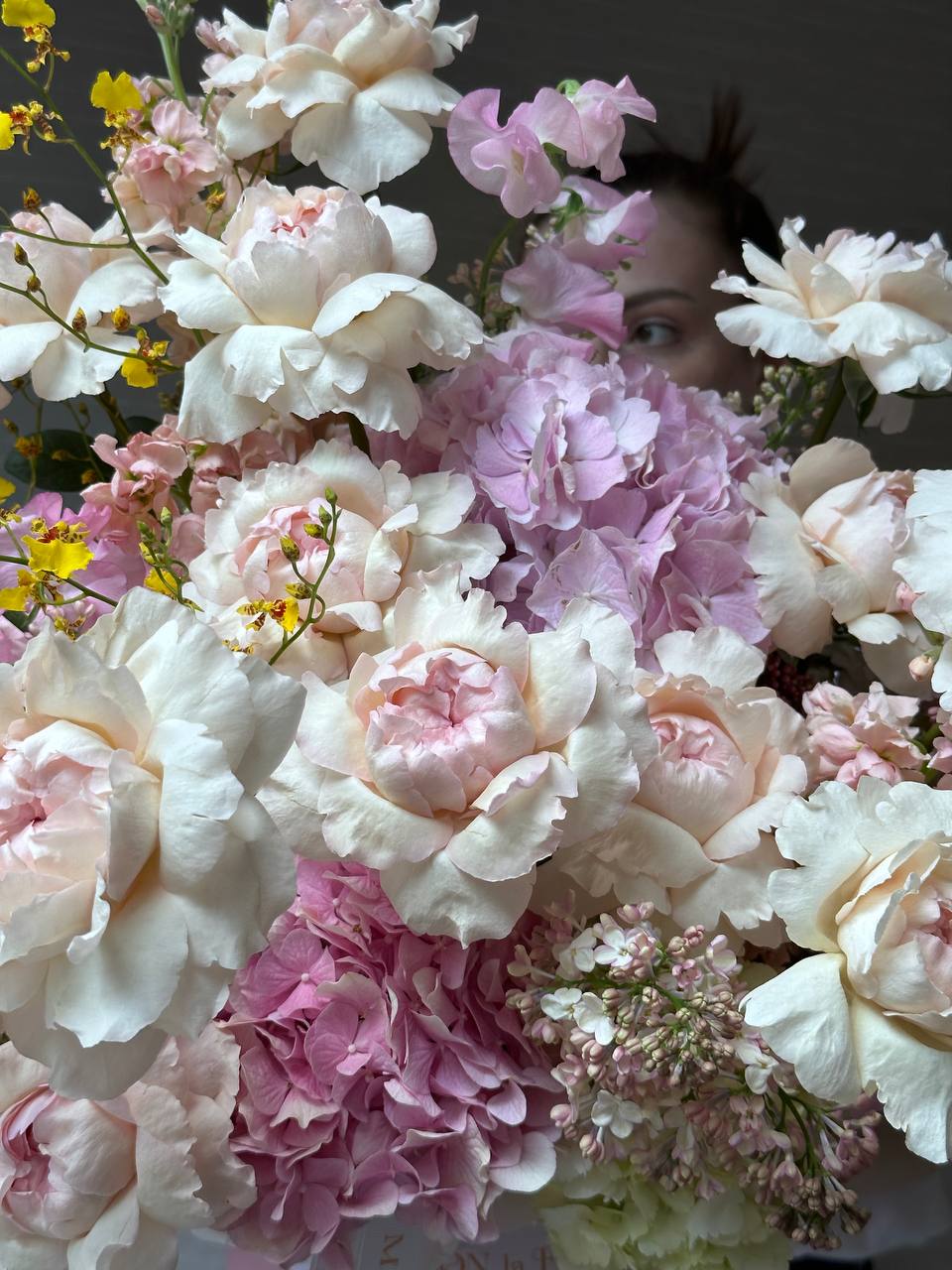 Hand Bouquet Wedding, Oriental tale - garden roses, hydrangea, Oncidium, long stem premium roses