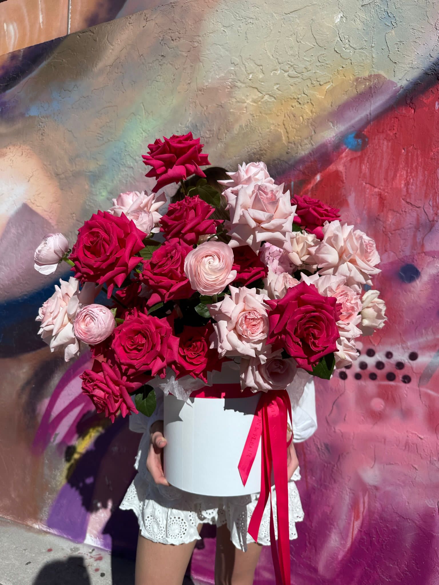 Fresh Red Roses, To the Moon and Back - Premium long stem roses, garden roses and Ranunculus - Maison la Fleur